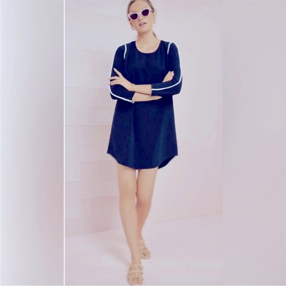 Tuckernuck Dresses & Skirts - Tuckernuck NWT navy shift dress with white piping detail. Dress up or down